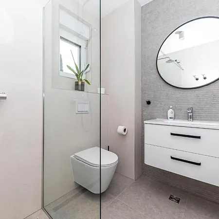 In Okrug Gornji Trogir